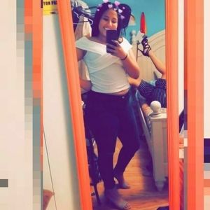 Meet your Posher, Alejandra